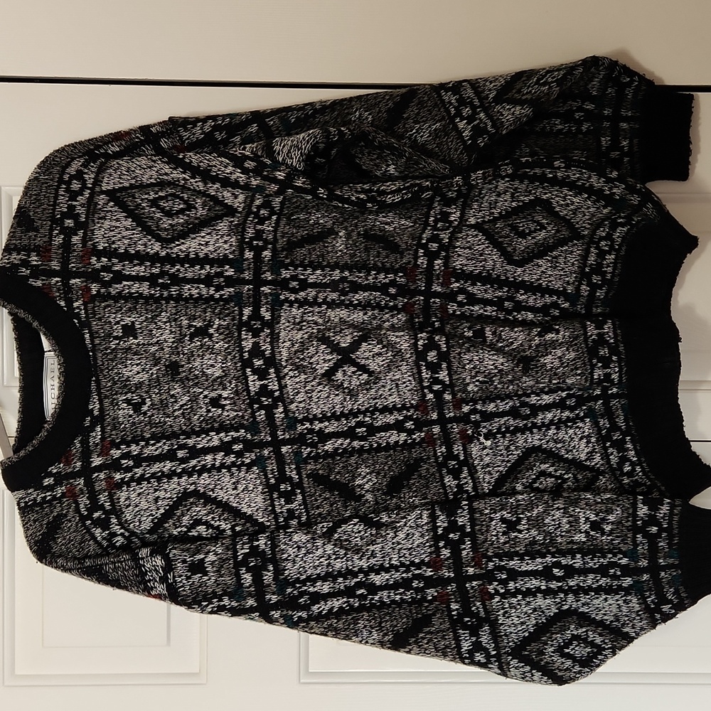Men's Black and Gray Crewneck Sweater